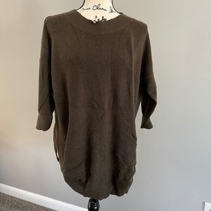 Express 3/4 Sleeve Knit Top - Dark Green
